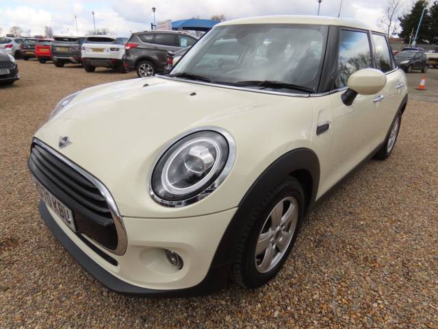 2021 Mini Hatchback 1.5 Cooper Classic II 5dr