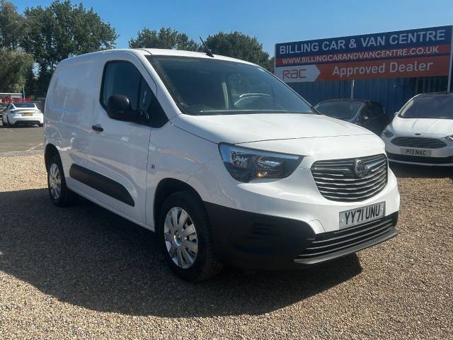 Vauxhall Combo Cargo 2300 1.5 Turbo D 100ps L1 H1 Dynamic Van Panel Van Diesel White