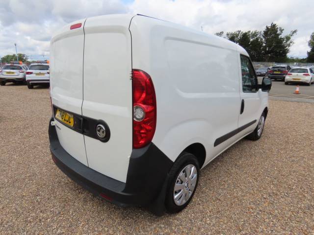 2018 Vauxhall Combo 2000 1.3 CDTI 16V 95ps H1 Van Euro 6