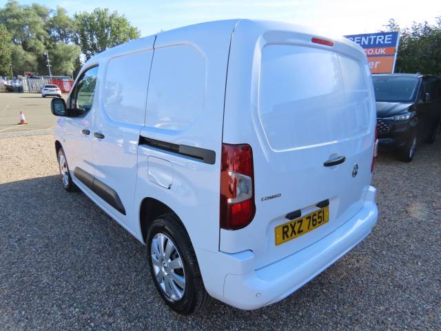 2022 Vauxhall Combo Cargo 2300 1.5 Turbo D 100ps L1 H1 Sportive Van