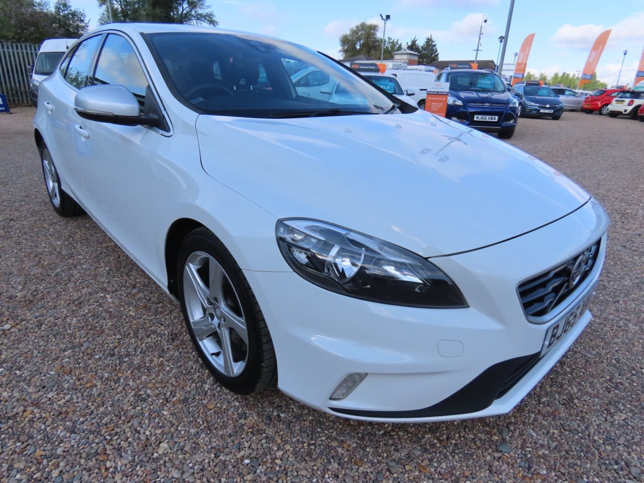2015 Volvo V40