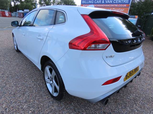 2015 Volvo V40 2.0 T2 [122] R DESIGN 5dr