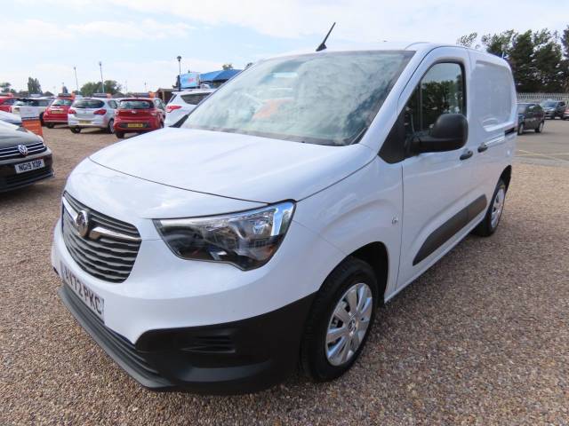 2022 Vauxhall Combo Cargo 2300 1.5 Turbo D 100ps L1 H1 Dynamic Van