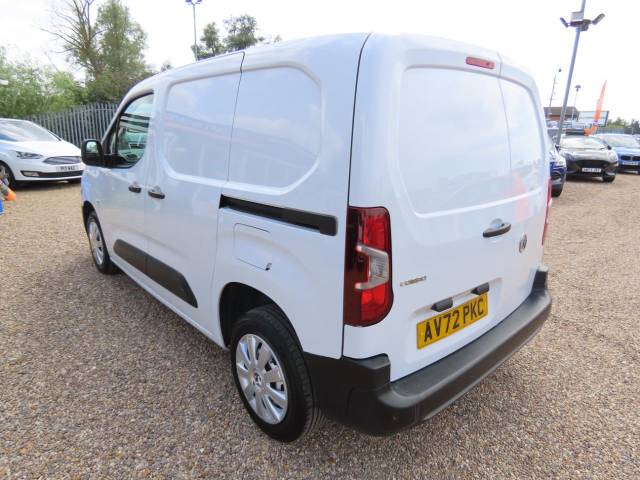 2022 Vauxhall Combo Cargo 2300 1.5 Turbo D 100ps L1 H1 Dynamic Van